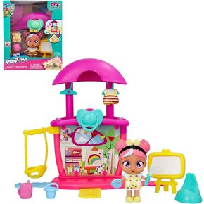 Cry Babies Playtime Playroom Playroom Playset مع دمية قابلة للتحصيل و 4+ إكسسوارات ، إكسسوارات دمية ، لعبة عطلة ، هدية رائعة للأطفال من عمر 4 سنوات