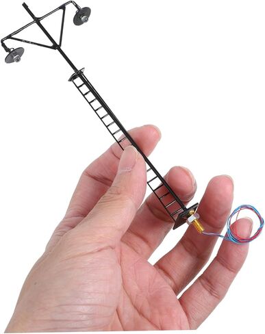 2pcs Miniature Railroad Signal Light Models Durable Abs and Metal Traffic Lamps for Sand Table Layout Lifelike Warm Glow for Train Scenery and Model Accessories in Kuwait