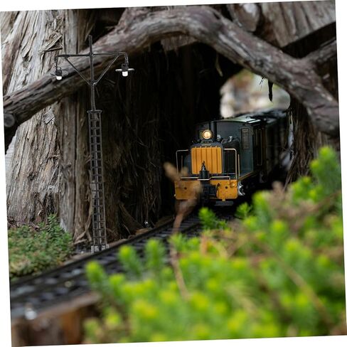 2pcs Miniature Railroad Signal Light Models Durable Abs and Metal Traffic Lamps for Sand Table Layout Lifelike Warm Glow for Train Scenery and Model Accessories in Kuwait