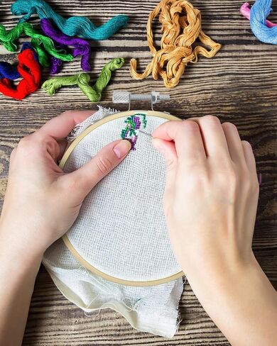 TINDTOP 8 Pieces 4 Inch Embroidery Hoops, Bamboo Frame Circle Cross Stitch Hoop Ring Embroidery Hoops Set for Embroidery and Cross Stitch in Kuwait