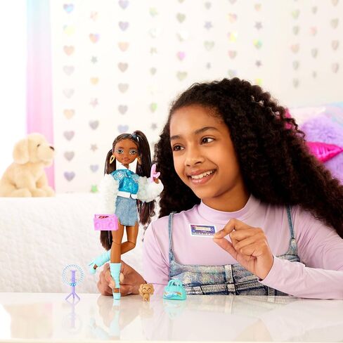 Barbie Dream Besties Doll and Accessories, Daisy Jean Posable Fashion Doll with Removable Fashions & Wavy Pink Hair, 9 DJ & Music Themed Pieces in Saudi Arabia