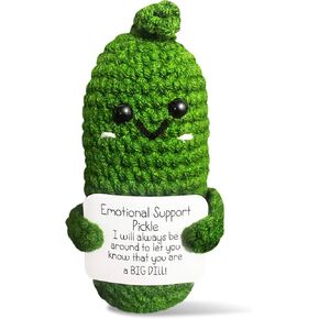 Pickle Buddies Batty Support Pickle - الكروشيه المصنوع يدويًا الخضار الإيجابية دمية دعم عاطفي حيوانات الحيوانات الهدية الكروشيه ديكور المكتبي للقلق والضغط على الإجهاد