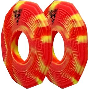 سياتل سبورتس تتوهج في حلقات التنقيط البحرية الداكنة لمجاديف الكاياك in Kuwait