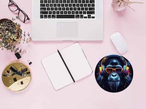 QUICQOD Giraffe Game Mouse Pad,Trendy Animal Neon Headphones Round Mouse Pad,Non-Slip Rubber Base Mousepads for Home Office Dorm Desk Decor,8.7 x 8.7 Inch in Kuwait