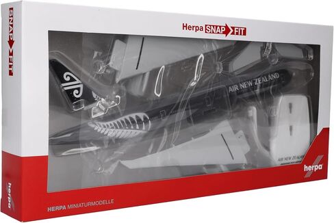 Herpa Snap-Fit Model Airplane Boeing 777-300ER Turkish Airlines TC-LJK Izmir, Airplane, Miniature in Scale 1:200, Collector's Item, Model with Stand, Plastic in Kuwait