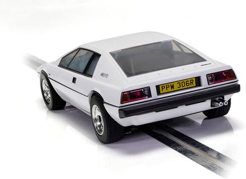 Scalextric C4229 James Bond Lotus Esprit S1 - الجاسوس الذي أحبني ، أبيض in Kuwait