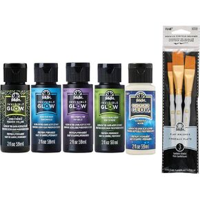 Folkart Glow-in-the-Dark Ultimate Acrylic Paint Kit ، مجموعة 8 قطع بما في ذلك 3 فرش مسطحة متميزة