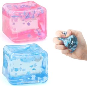 لعبة Ice Cube Toy لجميع الأعمار: 2 حزمة ألعاب اسفنجي الحسية ، كرات الإجهاد المربعة ، جوائز الفصول الدراسية ، هدية مكعب الإغاثة من القلق للأطفال المراهقين البالغين