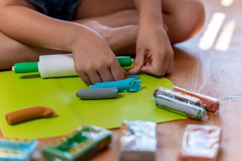 Jovi - Plastilina Bundle, 30 Non-Drying Modeling Clay Bars, 0.53 oz Each Bar, Non-Toxic and Gluten-Free, Perfect for Arts and Crafts Projects, Gift Pack in Kuwait