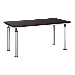 طاولة الفصل الدراسي المتنوعة في SCANDS ، سهلة التعديل (27.75 "-42" H) ، 60 "W × 30" D ، ADA متوافق ، أعلى صفح أسود ، انزلاقات قابلة للتعديل ، مصنوعة في الولايات المتحدة.