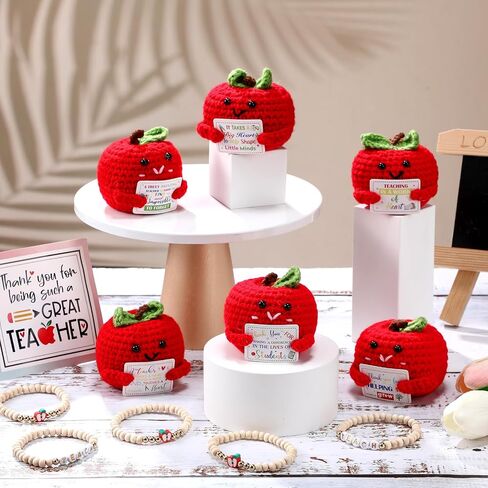 6 مجموعات هدايا تقدير المعلم كروشيه Apple Dolls مع بطاقة الشكر والعروض لعروض يوم التخرج الإيجابي في نهاية العام من الطلاب in Kuwait