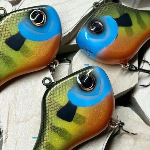 Alumilite Alumi-UV 12 Oz, Fast Curing, High Gloss, Clear UV Resin, Ideal for Crafts, Jewelry, Glossy Look Resin Forr Doming and Coating, Perfect for Fishing Lures, and Coasters in Kuwait