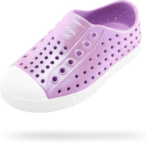 حذاء Jefferson Iridescent للفتيات من Native Shoes (طفل صغير/طفل صغير) أرجواني لافندر/أبيض صدفي/Galaxy 5 طفل صغير M in Saudi Arabia
