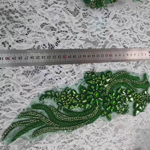 1 Pair Hand-Made Beaded Rhinestons DIY Clothing Appliques Patch Flower Applique Patch for Wedding Dress Decoration (Green) in Saudi Arabia