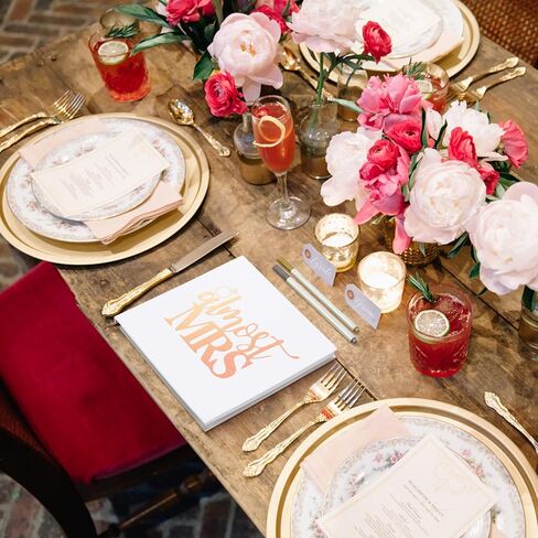 Bridal Shower Guest Book Bachelorette Party Scrapbook Letters to the Bride Scrapbook مع 2 أقلامًا 8.7 "ألبوم زوار زوارق مع 144 صفحة in Kuwait