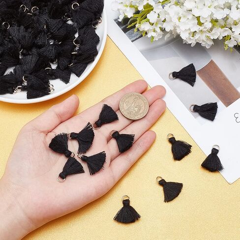 Sunnyclue 1 Box 100PCS DIY شرابات MINI MALA CRAFT TASSEL KIT مع حلقات القفز شرابات قطنية للحرف اليدوية قلادة مجوهر in Kuwait