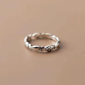 925 Sterling Silver Cute Opening Adjustable Fish Ring Sea Animal Retro Siimple Design Charming Temperament Faux Grinding Hypoallergenic Jewelry Exquisite Tiny Pattern Ring Gift