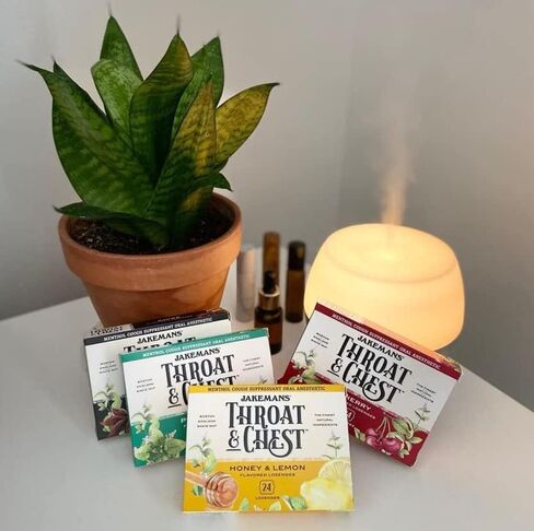 Jakemans Cherry Throat & Chest معينات السعال - السعال والتهاب الحلق وتخفيف الضيق الموسمي - شكل قطرة سائلة - 30 معينات (3 عبوات) in Kuwait