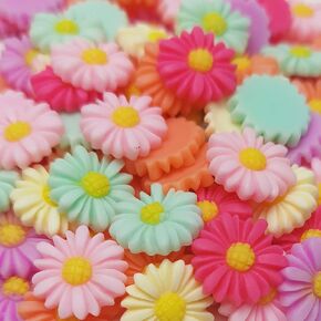 Chenkou Craft Random 100pcs Mix Color جميل Daisy Flower Flatback Resin Resin Clip Hairpin Diy Craft Jewelry Phone Decoration (Mix ، 12mm (1/2 ")