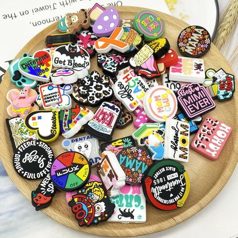 100pcs السيليكون بؤري الخرز Bulk 100 deisgns شخصيات ماما المعلم Howdy Nurse Cactus Coffee Dog Pucal Beads for Ancles Keychains Making DIY Making (100Designs Beads Beads) in Kuwait