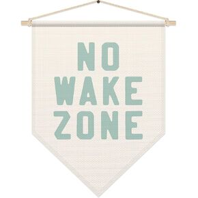 Surf Wall Art for Kids ، No Wake Zone Pennant Flag Banner ، Frame Coastal Poster Hanger ، ديكور غرفة حضانة الشاطئ للفتيات Surfer Girls ، Acean Canvas Arthetic Asesthetic ، Minimalist Home Decor