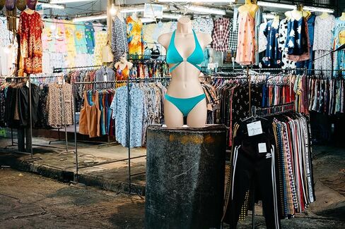 DisplayTown Female Mannequin Hip Long Torso Hollow Back Body Stackable Dress Form with Hanging Hook for Tshirt Display, Countertop, Craft Show, Photos and Design, S-M Clothing Size (Silver, Set of 2) in Kuwait