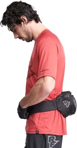 Race Face Stash Quick Rip Bag Stealth, One Size in Saudi Arabia