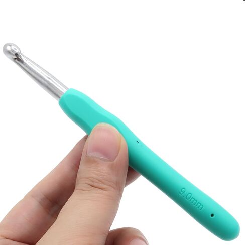 6Pcs 5mm Aluminum Soft Grip Rubber Ergonomic Handle Crochet Hook Knitting Needles US Size H (Size 8) for DIY Yarn Craft,Nice Gift for Women Adults Kids Children Beginners (Purple) in Saudi Arabia