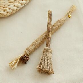 2-Pack Silvervine Chew Sticks Set for Cats – Includes Broom-Shaped Stick and Gall Fruit Bell Stick, Natural Catnip Alternative for Dental Health, Stress Relief, and Interactive Play