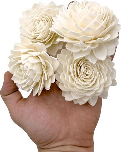 by M&M 5175 Sola Shred Roses - Handmade Sola Wood Shreddable Foot Toys, Lightweight, Lots of Thin Wood Layers, Delightfully Fun for Small to Med Size Pet Bird Species in Kuwait