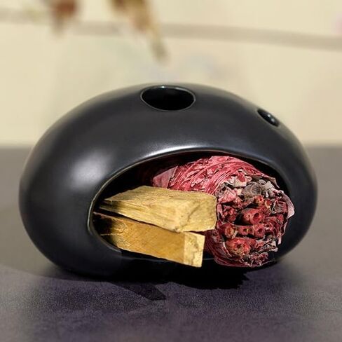 حامل بالو سانتو in Kuwait