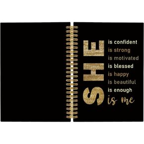Women Inspirational Journal Noteboor ، Black she is Me Me Meanations Comples College حكمت كلية العمل ، الهدايا التحفيزية للنساء ، اللوازم المكتبية ، دفتر ملاحظات دوامة غلاف 5.5 "x8.3"