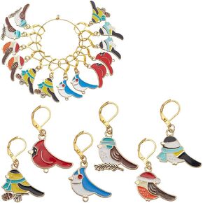 Sunnyclue 1 Box 18PCS 6 أنماط سحر غرزة سحر الطيور مع قفل كميات كبيرة ملونة سبيكة مينا الطيور سحر الكروشيه الكروشيه ليفراك لوكيتوش اللحف النسيج سستوري سوستوريا