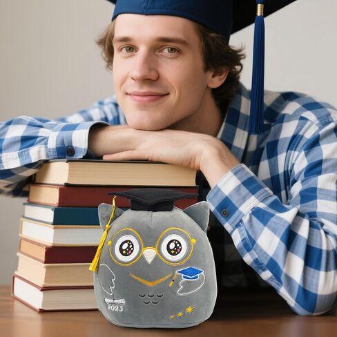 التخرج Axolotl Plush Toy: 8 بوصة 2025 Pink Axolotl محشو بالحيوان مع غطاء التخرج ، فئة لطيفة من 2025 ، هدايا التخرج للجامعة ، طلاب المدارس الابتدائية ، in Kuwait