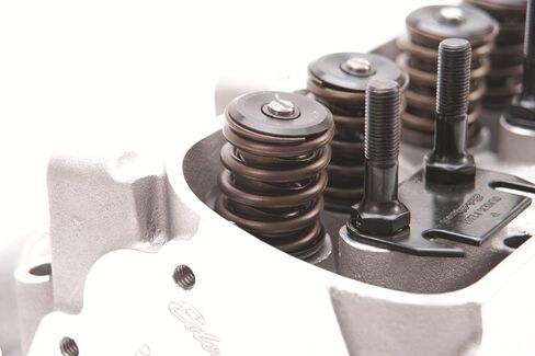 Edelbrock 61575 Performer Series D-Port Cylinder Head Complete 400-500hp in Saudi Arabia