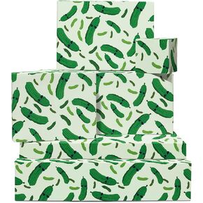 Central 23 Green Wrapp Paper - 6 أوراق من غلاف هدايا عيد ميلاد مع علامات - المخللات - الخيار - للرجال للنساء الفتيان - عيد ميلاد عيد الميلاد - عيد الميلاد - يأتي مع ملصقات ممتعة - قابلة لإعادة التدوير