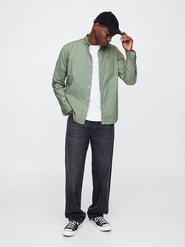 GAP Men's Standard Fit Stretch Poplin Long Sleeve Button Down Shirt in Saudi Arabia
