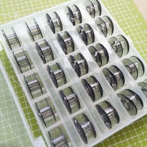 Yicbor Inspiration Bobbin 359838-900 للمغني 4200 4205 4206 4210 4212 4220 4228 (25pcs/box)