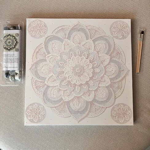 تشمل الطلاء الأصلي من Colourims من أرقام أرقام الماندالات-الـ 02 (16 "x16" / 40 × 40 سم) الدهانات ، القماشية ، وفرش من القماش الخشبي (تم وضعها مسبقًا) in Kuwait