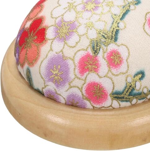 Harfington Pin Cushion قاعدة خشبية على الطراز الياباني حامل إبرة Pincushion لخياطة خياطة الإبرة الحرفية DIY ، نمط الأزهار البيضاء in Saudi Arabia
