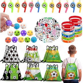 98 PCS Soccer Party Favors ، أكياس كرة القدم Goodie للأولاد ، وتوصيلات زخارف حفلات كرة القدم للأطفال تشمل أكياس كرة القدم والصفارات والملصقات والمغازل المملوءة وأساور السيليكون