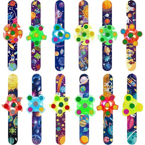 24pcs أساور صفعة الفضاء مع الأضواء الدوارة ورواد الفضاء والكوكب والنجوم معصم Snapbands ، تضيء لعبة تململ لأطفال جوائز الفصول الدراسية للأطفال للبنين والبنات