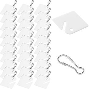 Cobee 120 PCS علامات مفتاح زنزانة فارغة ، علامات معلقة مع السنانير المفاجئة المعدنية 1.5 بوصة معرفات العلامة من البلاستي