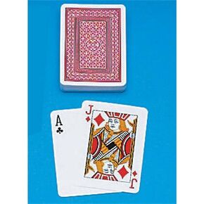 أوراق لعب Pinochle في جميع أنحاء العالم