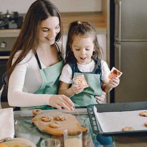 200Pcs Self Adhesive Candy Cookie Bags Pink&Blue Polka Dots with Bow Decor Self Sealing Cellophane Bags for Packaging Bakery Biscuit Chocolate Dessert Wedding Birthday Party Favor, 3.7"x3.1" in Kuwait