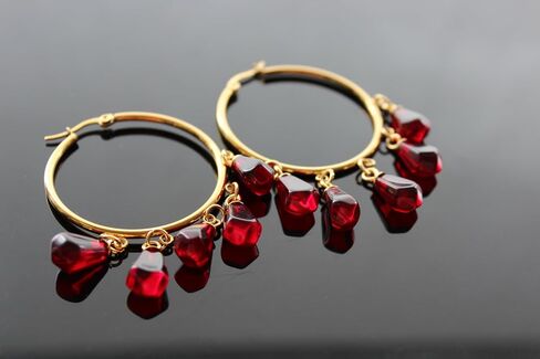 Pomegranate jewelry in Kuwait