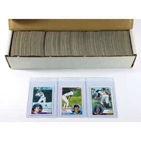 1983 Topps Baseball Complete Set (792 Cards) (Tony Gwynn ، Ryne Sandberg ، Wade Boggs Rookie Cards)