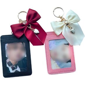 K-pop photocard حامل مع سلسلة المفاتيح ، 2PCS CARD CASE صعبة الواقية COSTREATH CLASSION RIBBON BOW keychain متاح لبطاقة الكمبيوتر ، بطاقة LOMO ، بطاقة شارة الهوية ، الأسود والوردي