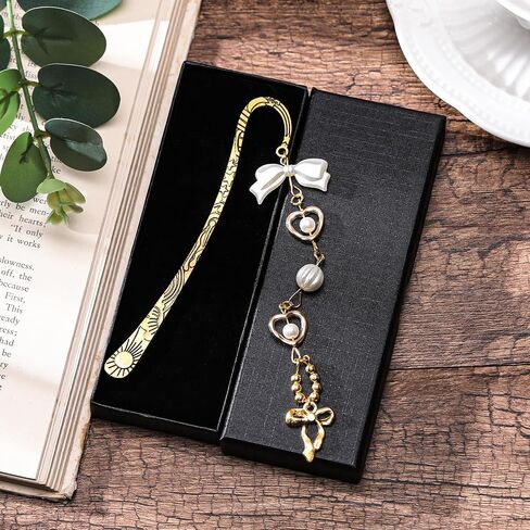 Charm Metal Bookmark Gifts - Seashell Starfish Book Marks for Reading Women Girls Funny Gold Y2k Beads Aesthetic Page Marker for Sea Ocean Lovers Birthday Students Teachers School Supplies in Saudi Arabia