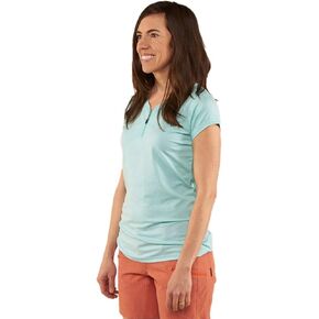 تي شيرت نسائي من Club Ride Apparel Deer Abby Tech - بلوفر بأكمام قصيرة لركوب الدراجات - أزرق ملائكي - مقاس X-Large in Kuwait